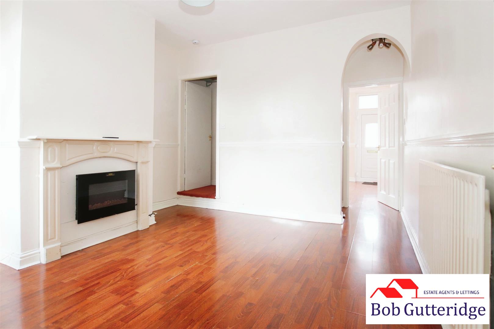 property-details-bob-gutteridge-estate-agents-and-valuers